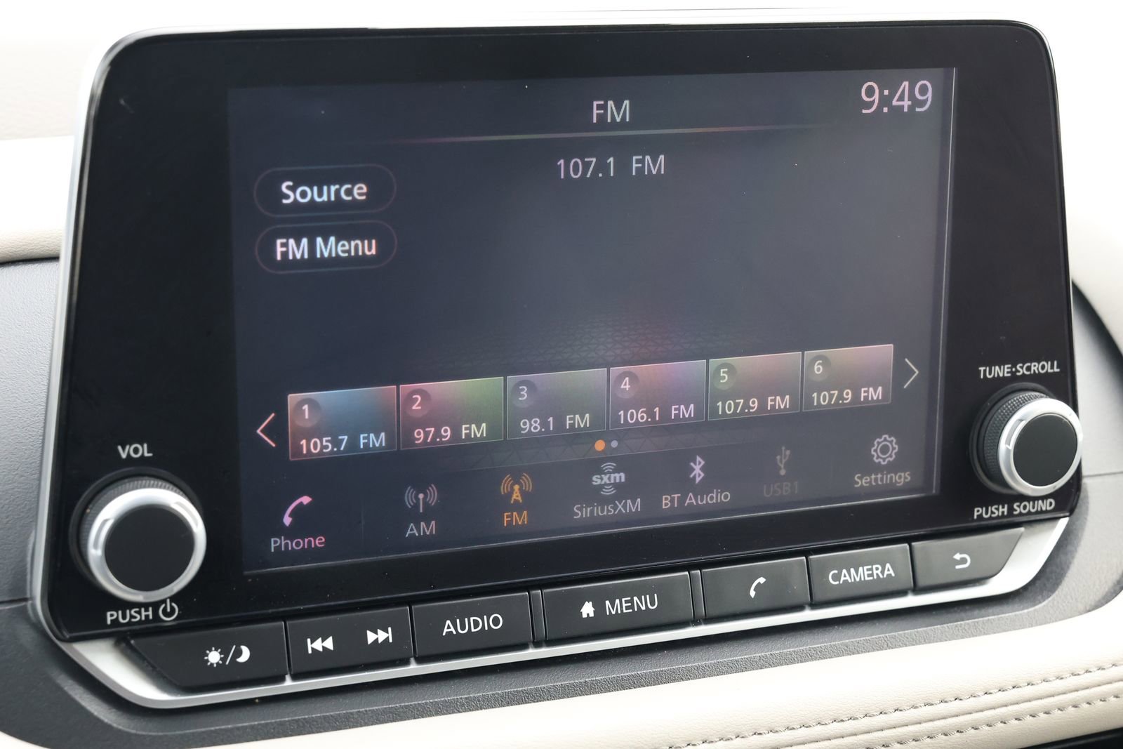 Used 2024 Nissan Rogue SV image 20