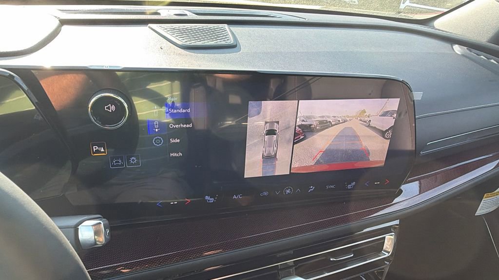 New 2026 Chevrolet Traverse Z71 w/ Enhanced Driving Package image 25