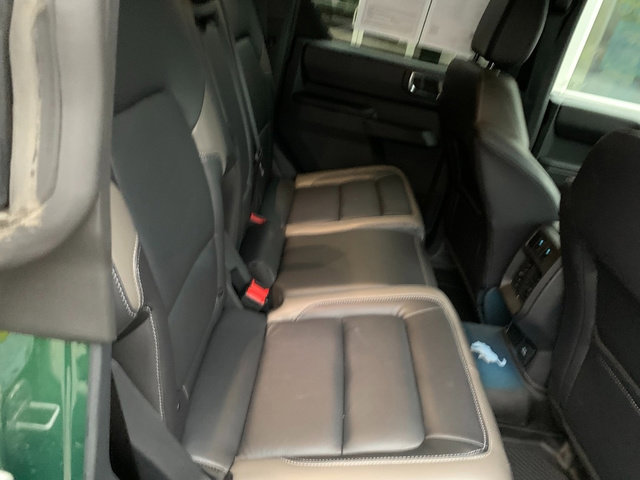 Used 2025 Ford Bronco Outer Banks image 17