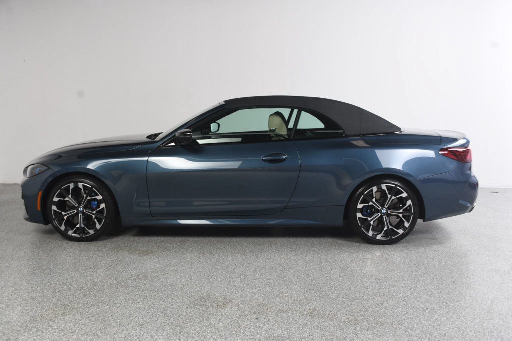 Used 2025 BMW M440i Convertible w/ Premium Package RWD image 17