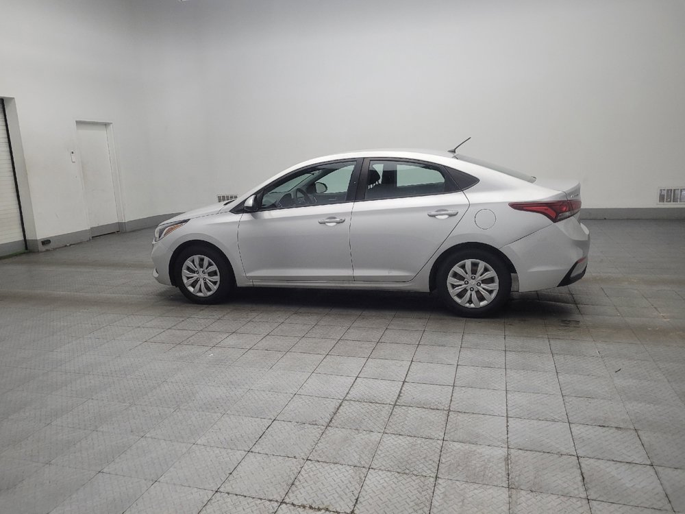 Used 2022 Hyundai Accent SE FWD image 3