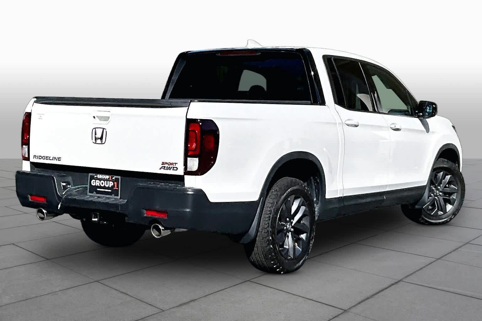 Used 2023 Honda Ridgeline Sport image 13