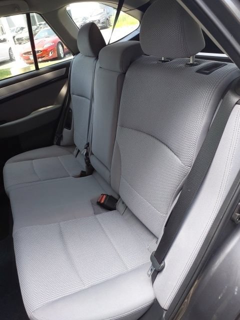 Used 2018 Subaru Outback 2.5i Premium AWD/4WD image 11
