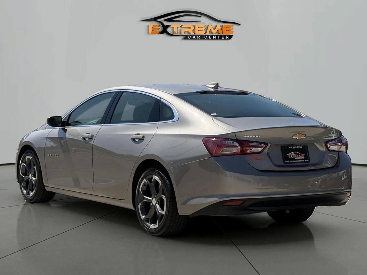 Used 2022 Chevrolet Malibu LT FWD image 4