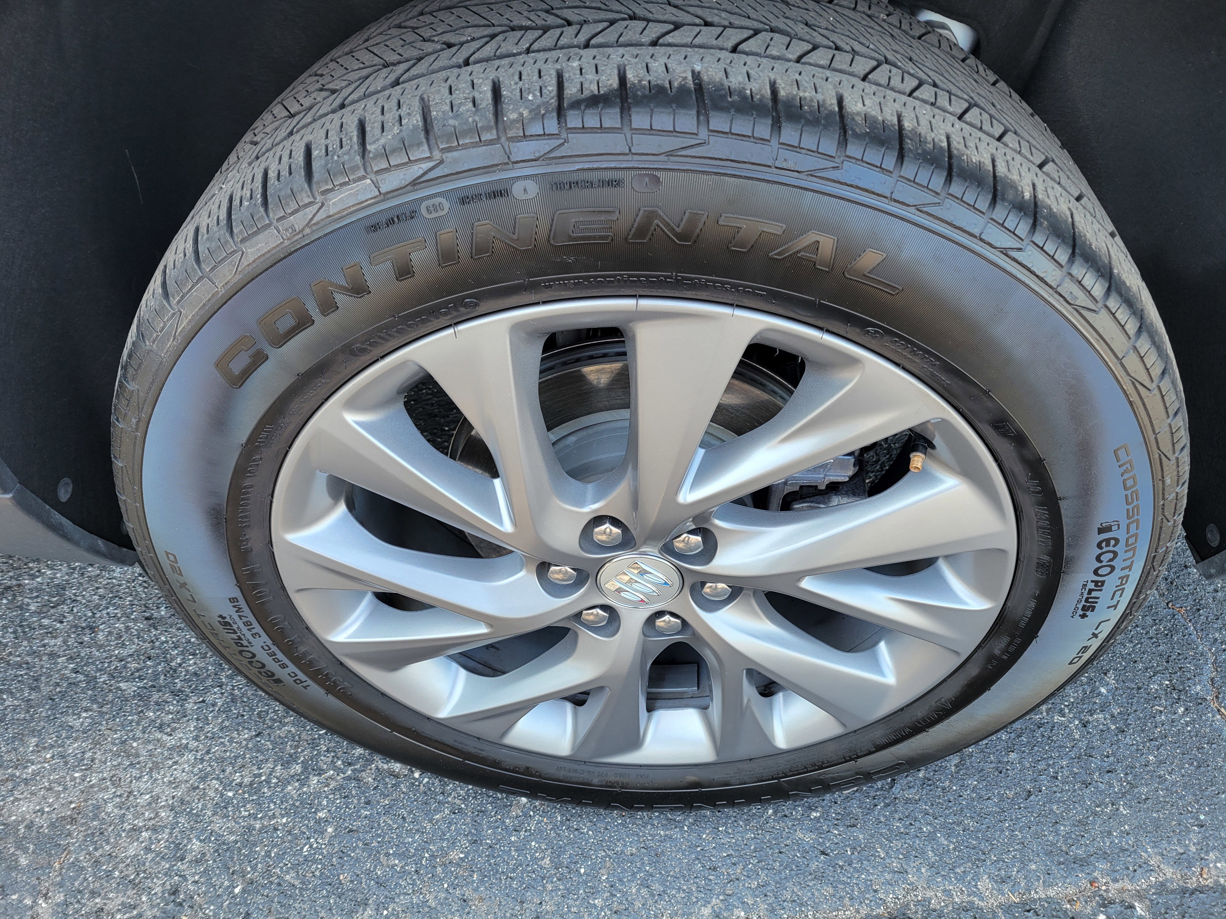 Certified 2025 Buick Enclave Preferred FWD image 37