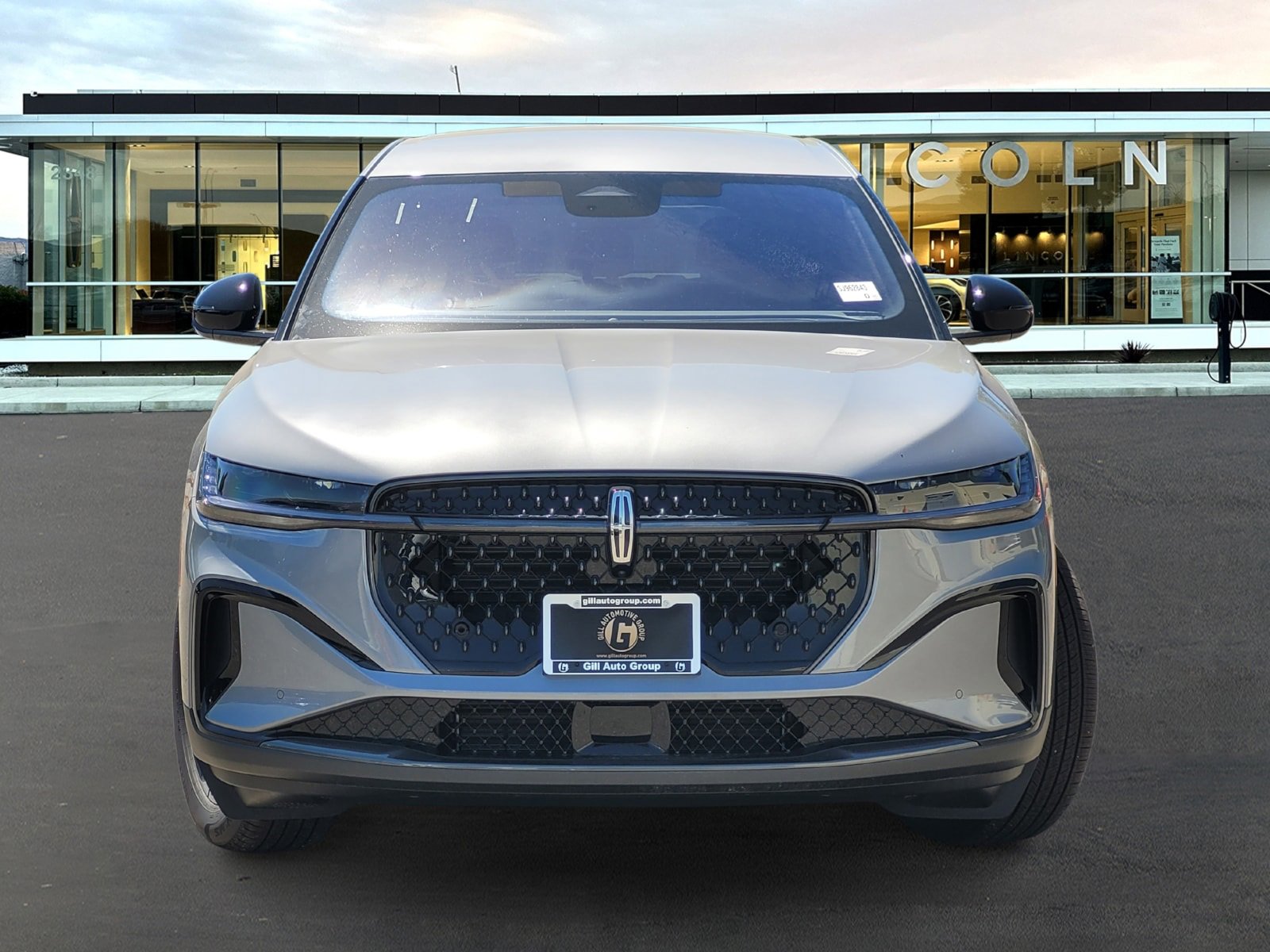 New 2025 Lincoln Nautilus Premier w/ Jet Appearance Package image 2