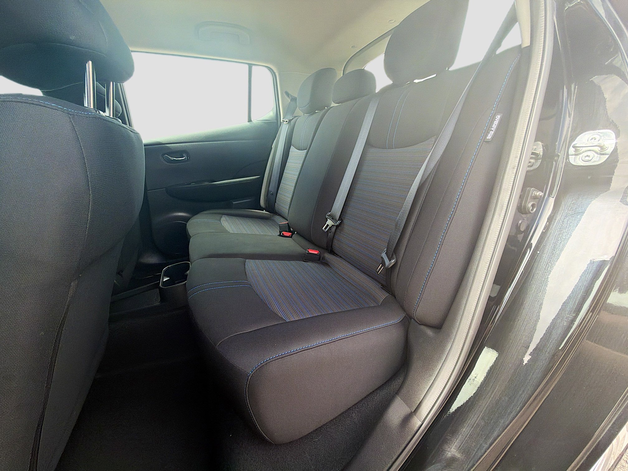 Used 2025 Nissan Leaf S FWD image 27