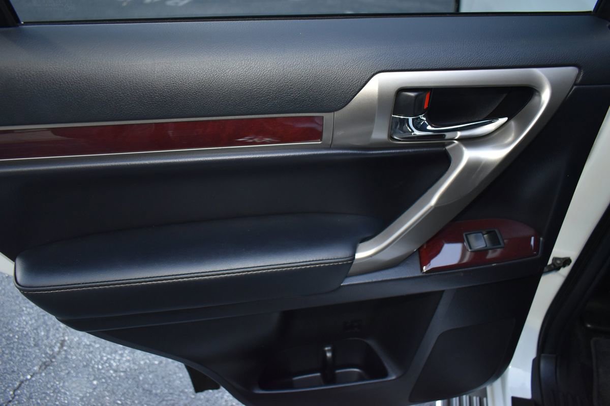 Used 2014 Lexus GX 460 w/ Premium Package image 51