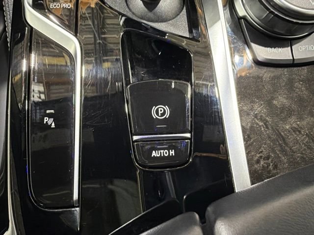 Used 2022 BMW M550i xDrive w/ Premium Package AWD/4WD image 40