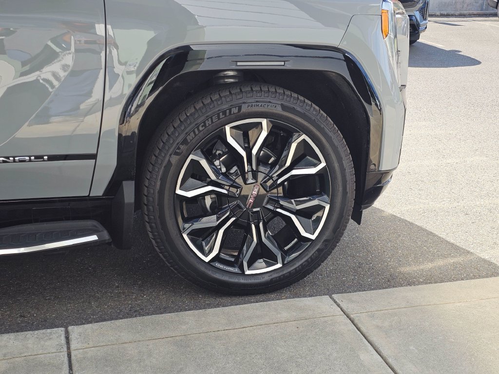 Used 2026 GMC Sierra EV Denali AWD/4WD image 9