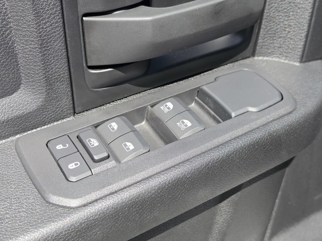 New 2026 RAM 2500 Tradesman AWD/4WD image 17