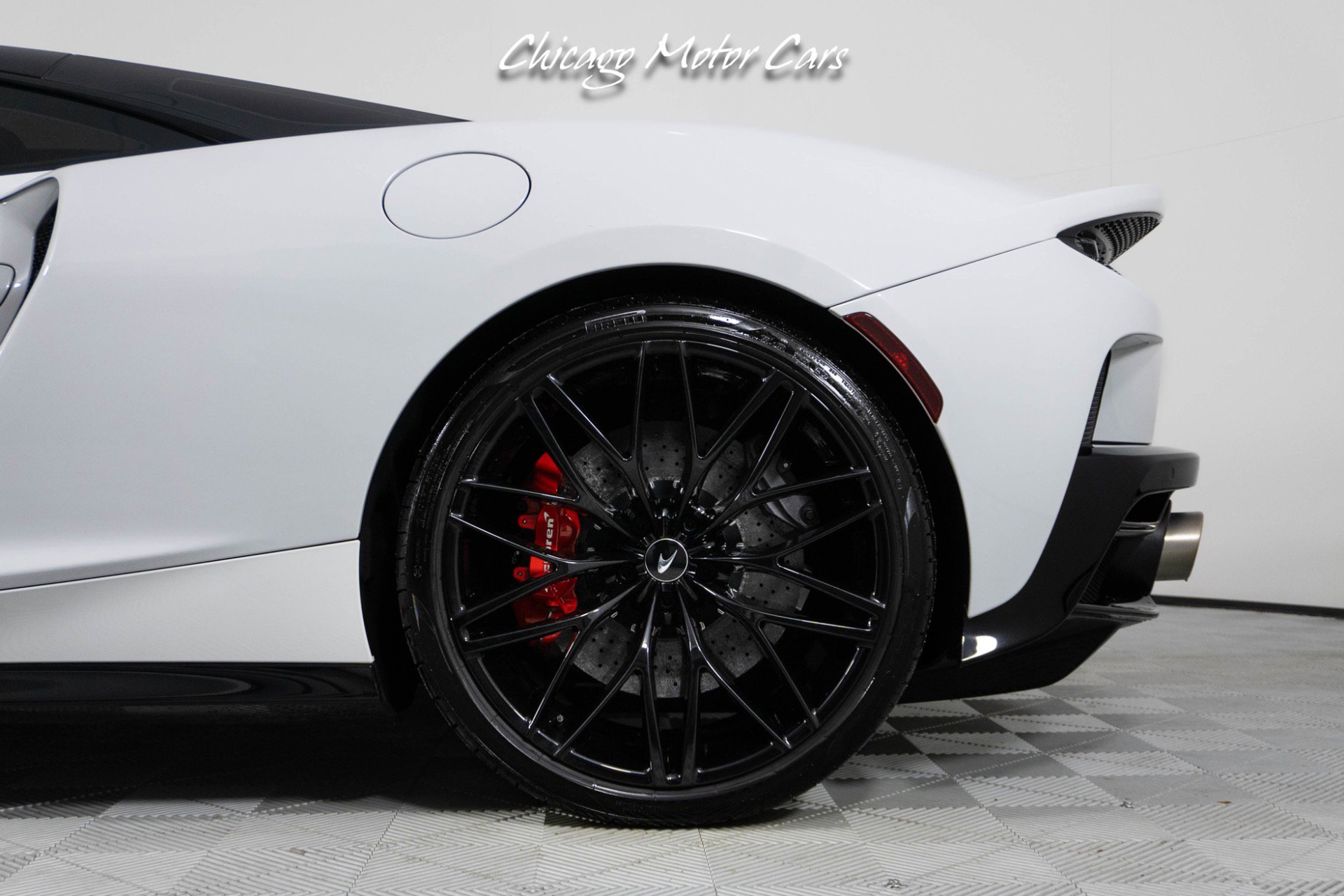 Used 2023 McLaren GT RWD image 4