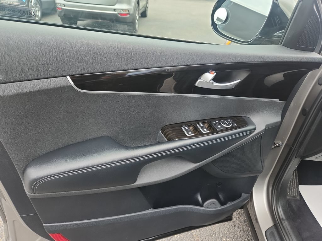 Used 2019 Kia Sorento EX AWD/4WD image 11
