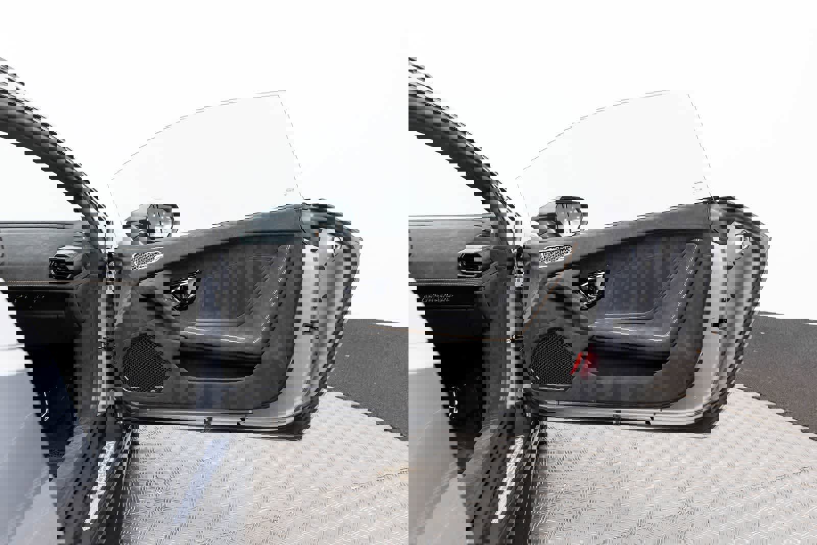 Used 2024 Lamborghini Huracan Sterrato image 37