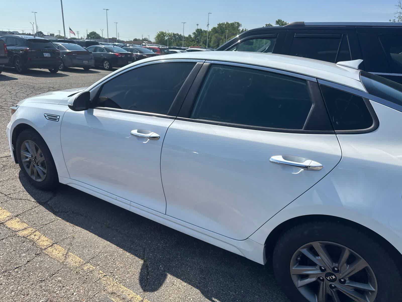 Used 2020 Kia Optima LX FWD image 27