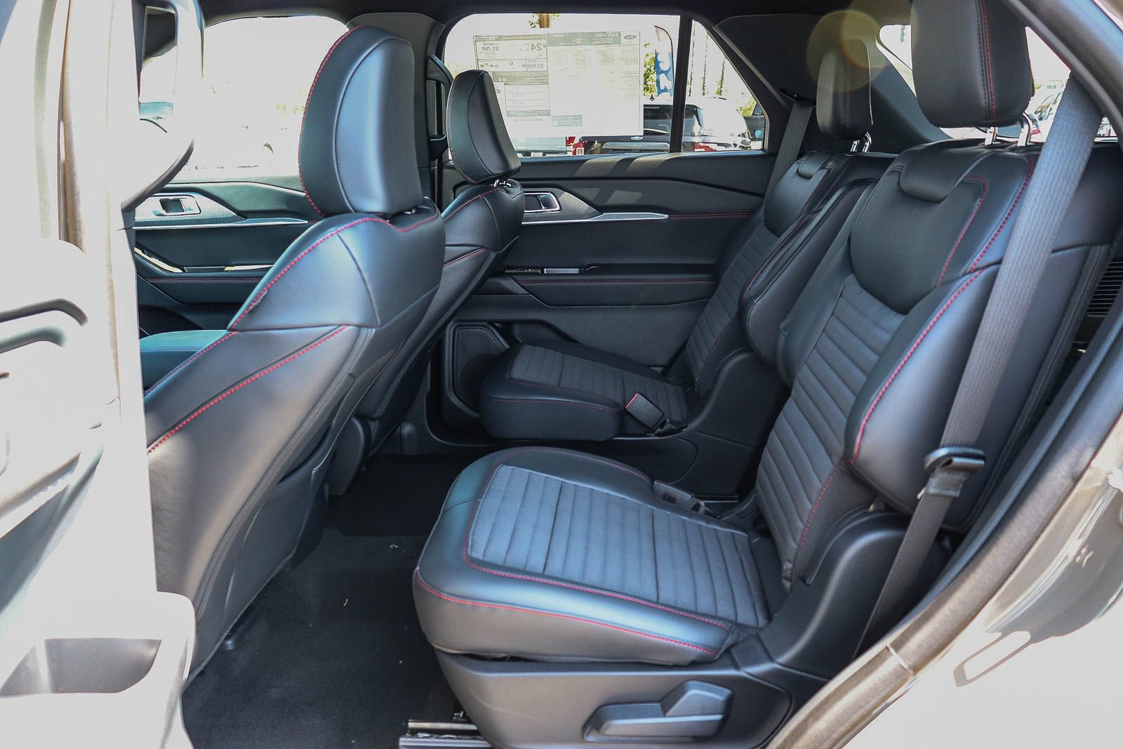New 2026 Ford Explorer ST-Line w/ ST-Line Street Pack RWD image 17