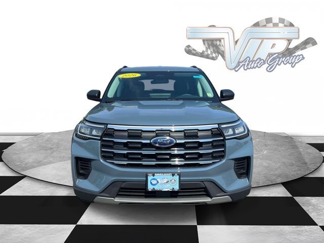 Used 2026 Ford Explorer Active AWD/4WD image 2