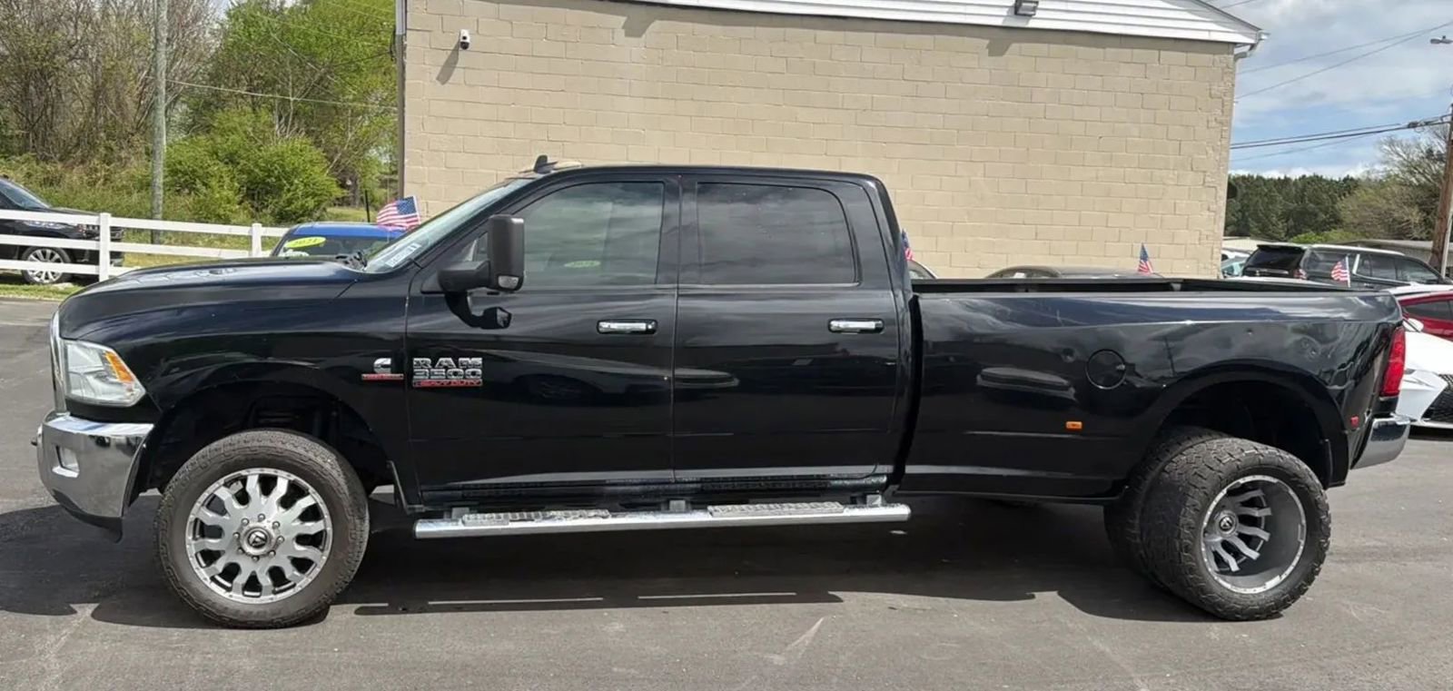 Used 2014 RAM 3500 Big Horn image 2