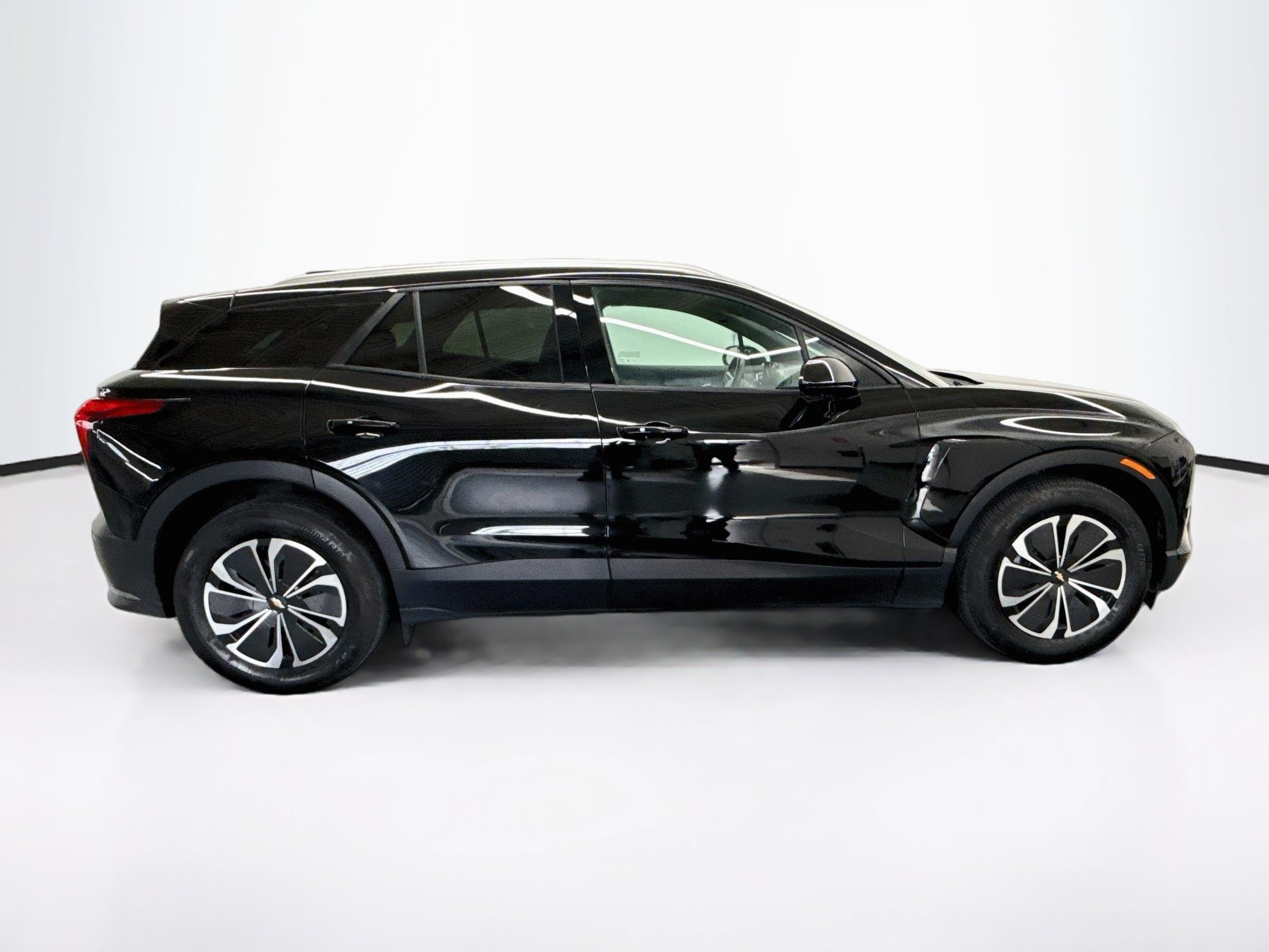 Used 2024 Chevrolet Blazer EV LT AWD/4WD image 10