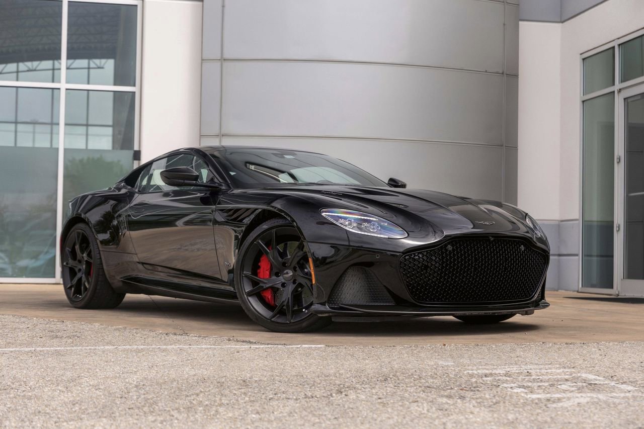 Used 2019 Aston Martin DBS Superleggera image 2