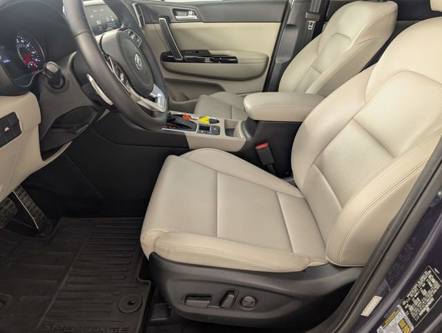 Used 2022 Kia Sportage Nightfall Edition w/ Nightfall Fwd Premium Package image 13