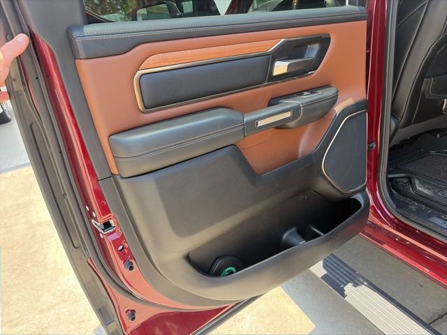 Used 2022 RAM 1500 Limited AWD/4WD image 17