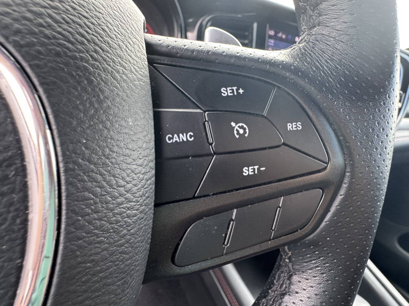 Used 2025 Dodge Durango GT AWD/4WD image 29