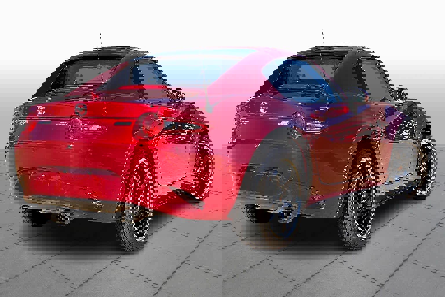 Used 2019 MAZDA MX-5 Miata RF Grand Touring image 13