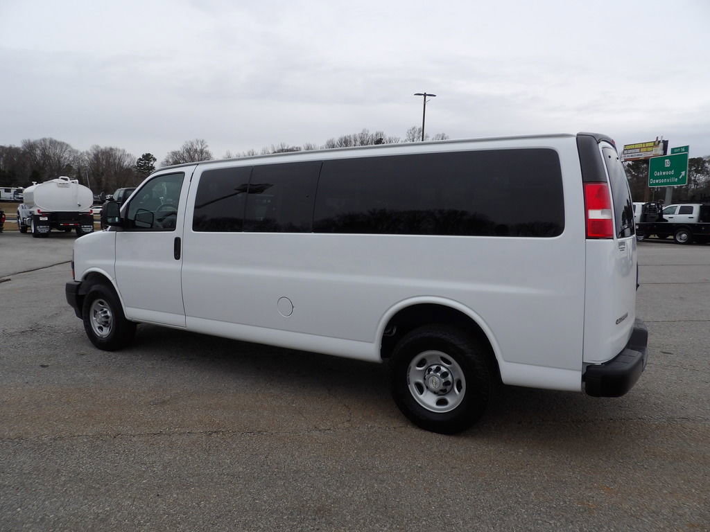 Used 2020 Chevrolet Express 3500 LS image 4