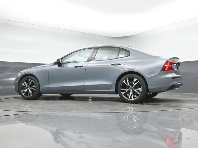Used 2023 Volvo S60 B5 Plus FWD image 38