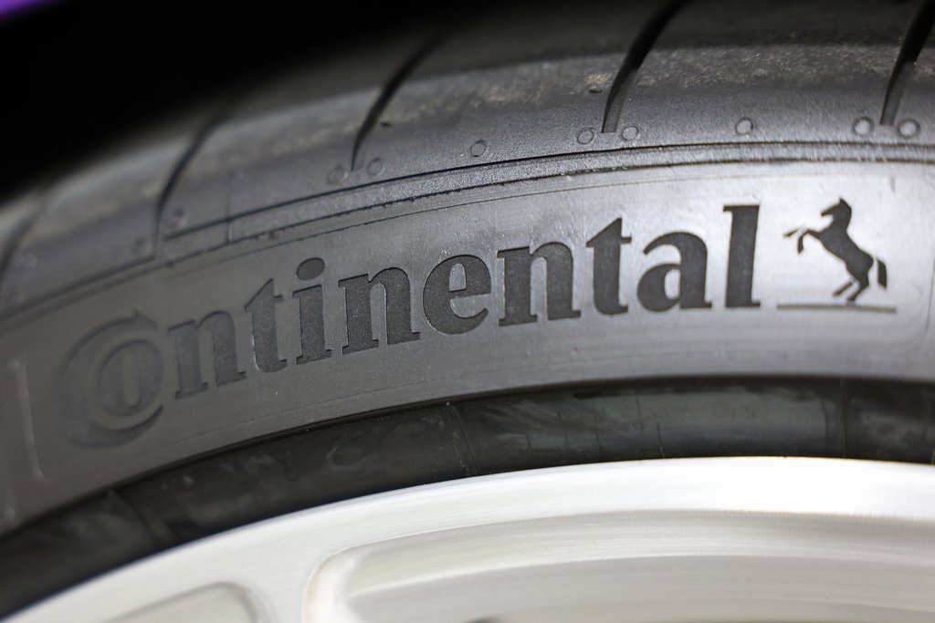 Used 2017 Audi R8 V10 w/ Carbon Exterior Package image 58