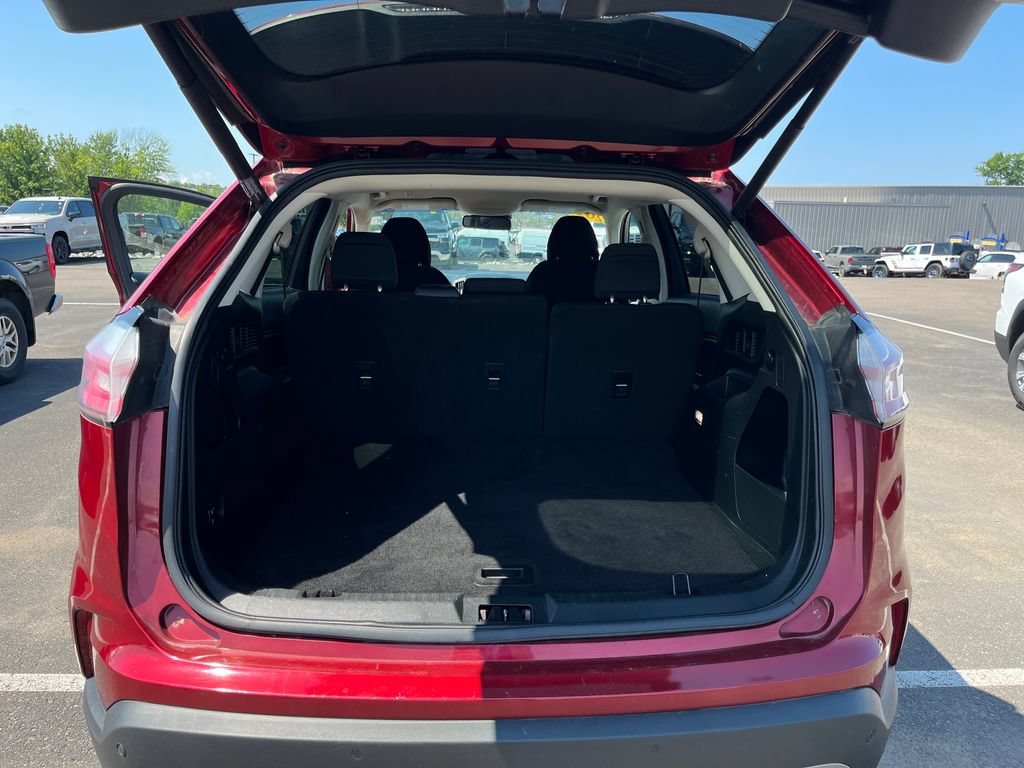 Used 2019 Ford Edge SEL w/ Cold Weather Package AWD/4WD image 22