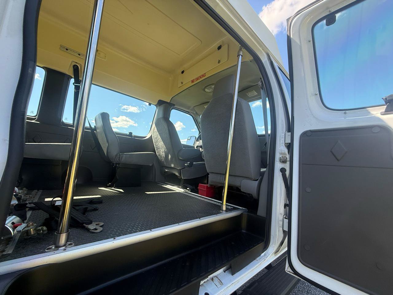 Used 2012 Ford E-250 and Econoline 250 w/ PWR Group RWD image 7