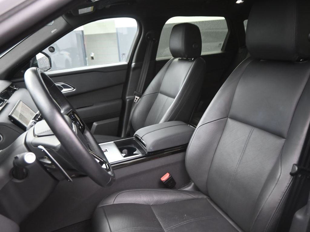 Used 2025 Land Rover Range Rover Velar Dynamic SE image 12