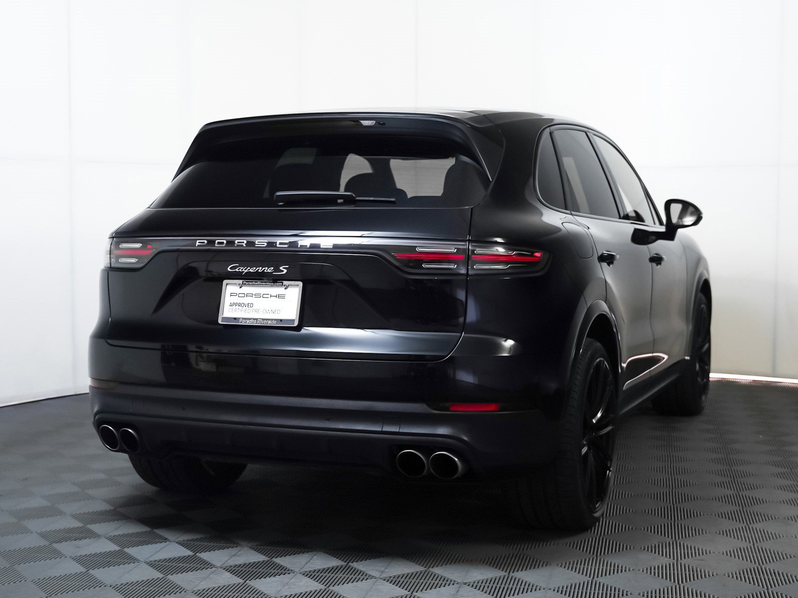 Used 2023 Porsche Cayenne image 10