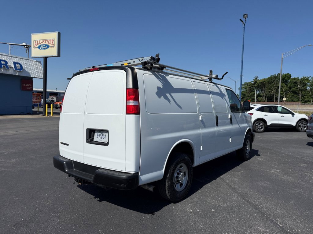 Used 2022 Chevrolet Express 2500 w/ Driver Convenience Package RWD image 8