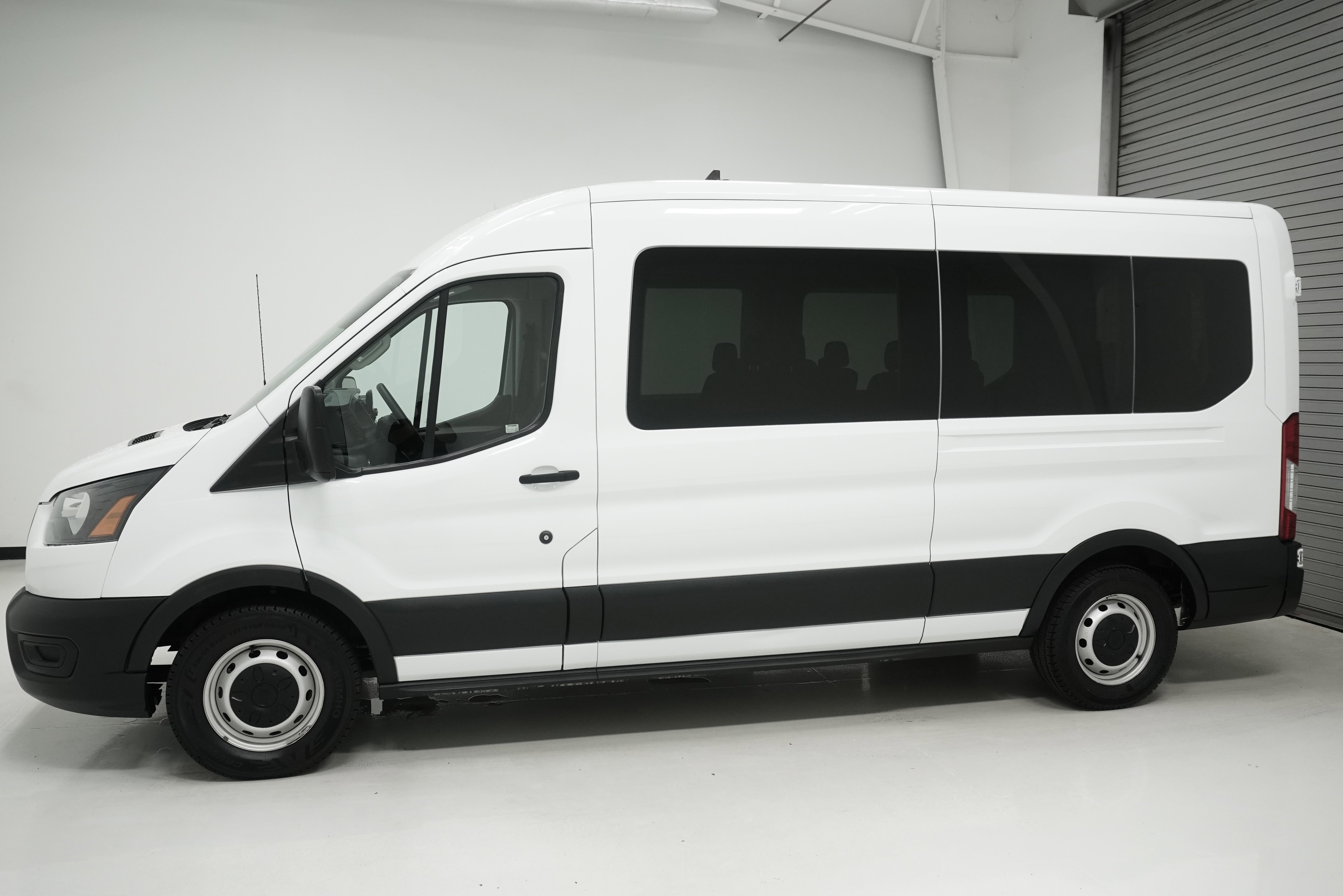 Used 2023 Ford Transit 350 XL RWD image 5