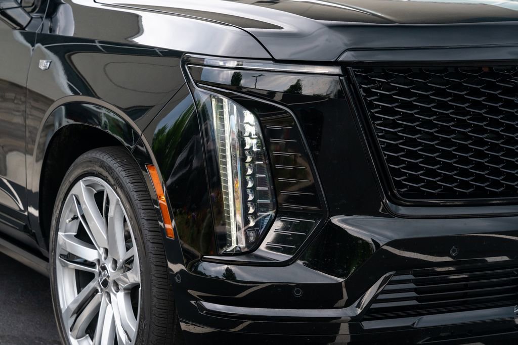 Used 2025 Cadillac Escalade Sport Platinum AWD/4WD image 8
