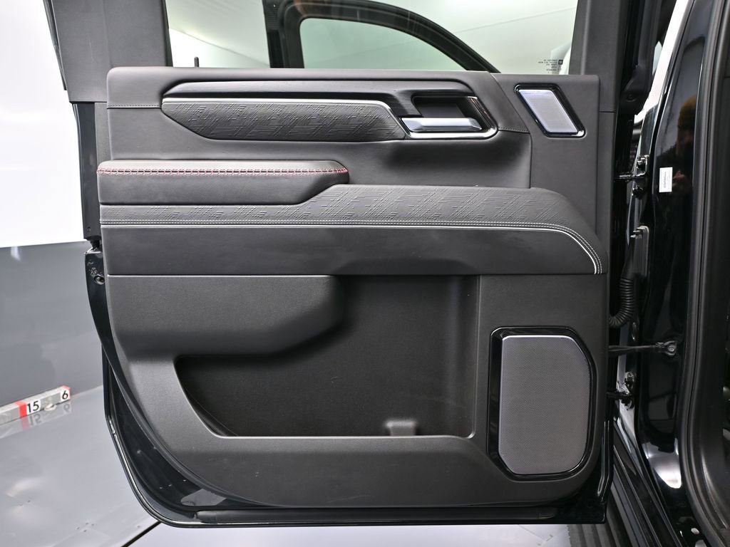Used 2024 GMC Sierra 2500 AT4X image 39