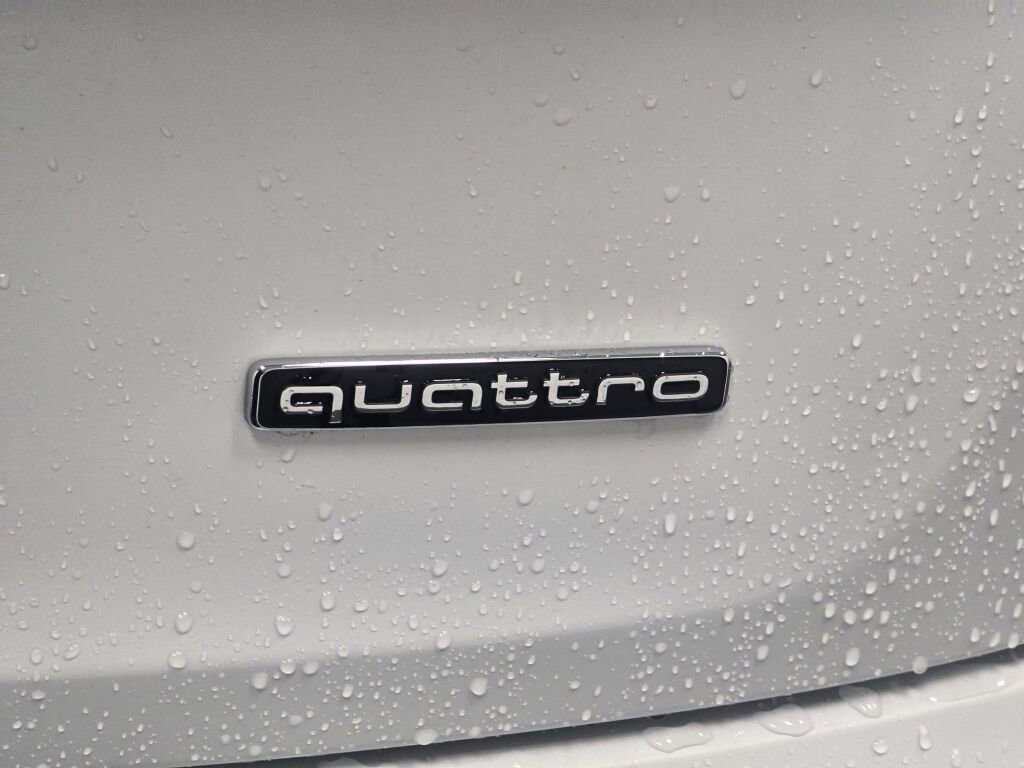 Certified 2025 Audi Q5 2.0T Premium Plus image 34