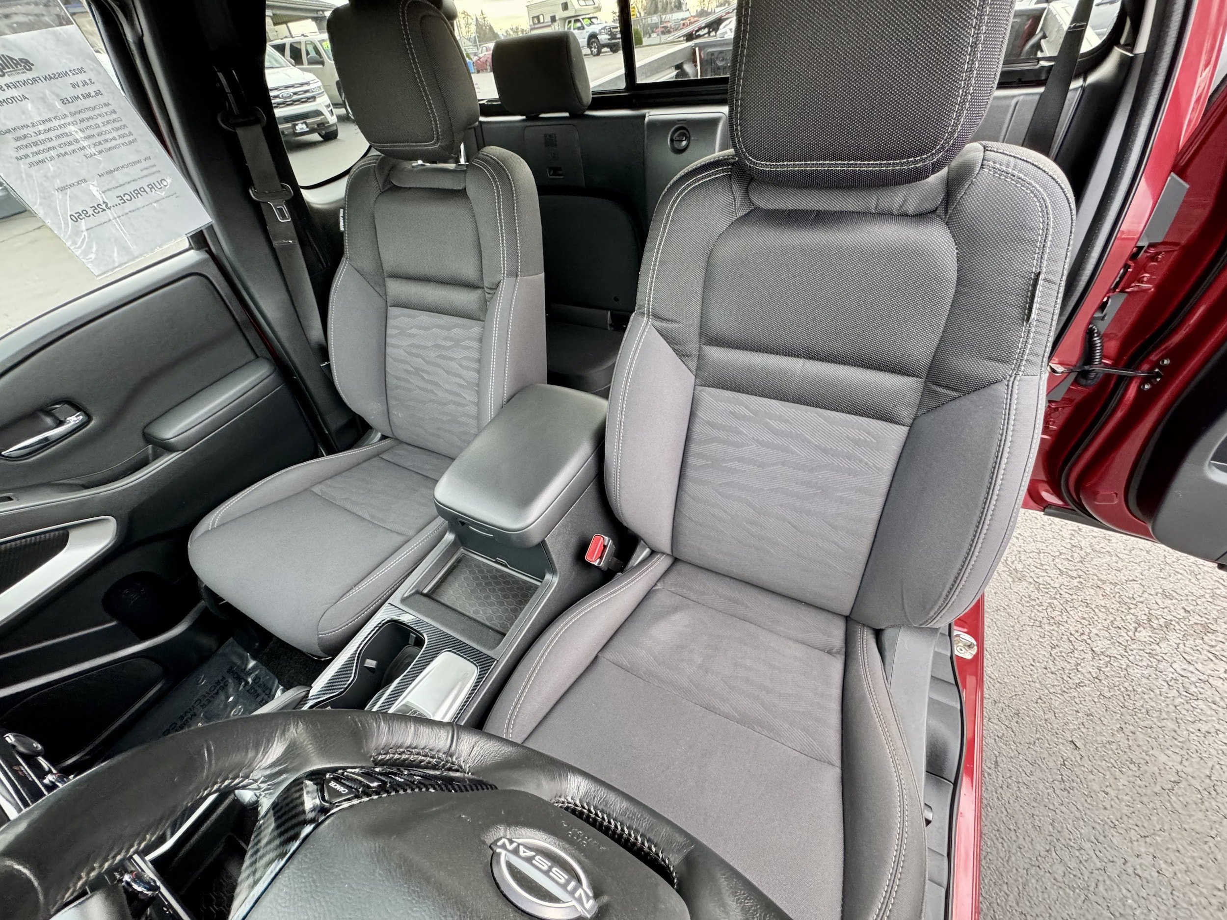 Used 2022 Nissan Frontier SV AWD/4WD image 11