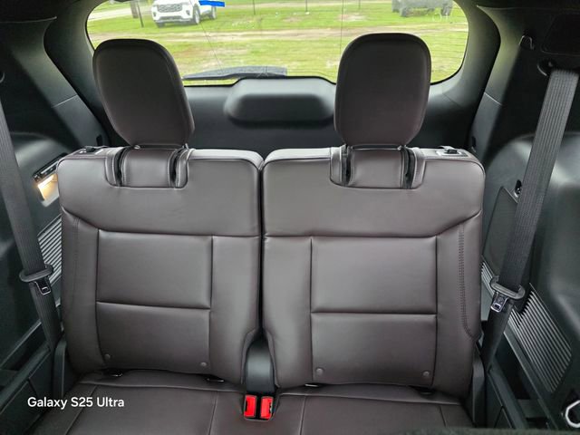 New 2026 Ford Explorer Platinum image 12