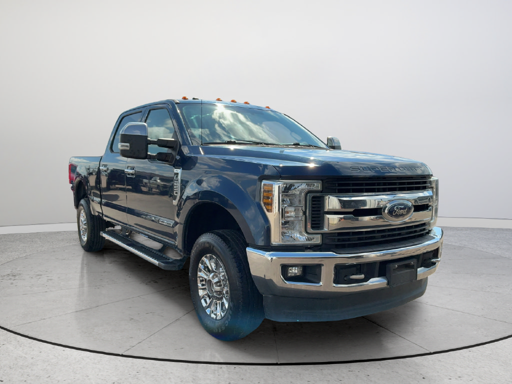 Used 2018 Ford F250 XLT w/ XLT Premium Package AWD/4WD image 1