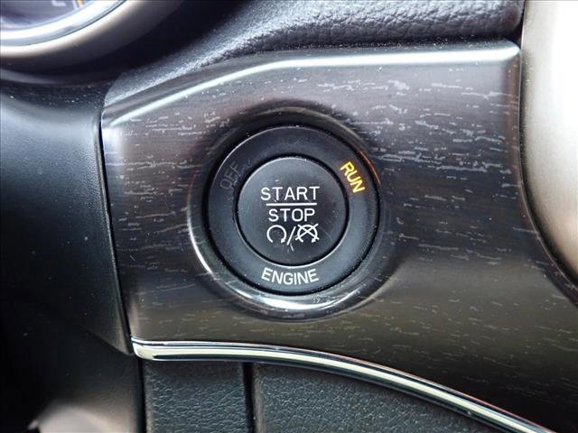 Used 2014 Jeep Grand Cherokee Limited w/ Trailer Tow Group IV image 26