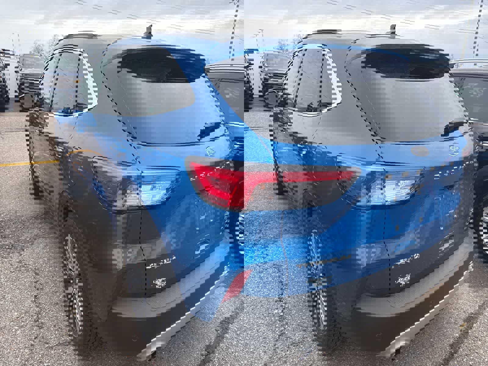 Used 2021 Ford Escape Titanium FWD image 14