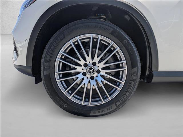 Used 2026 Mercedes-Benz GLC 300 image 23