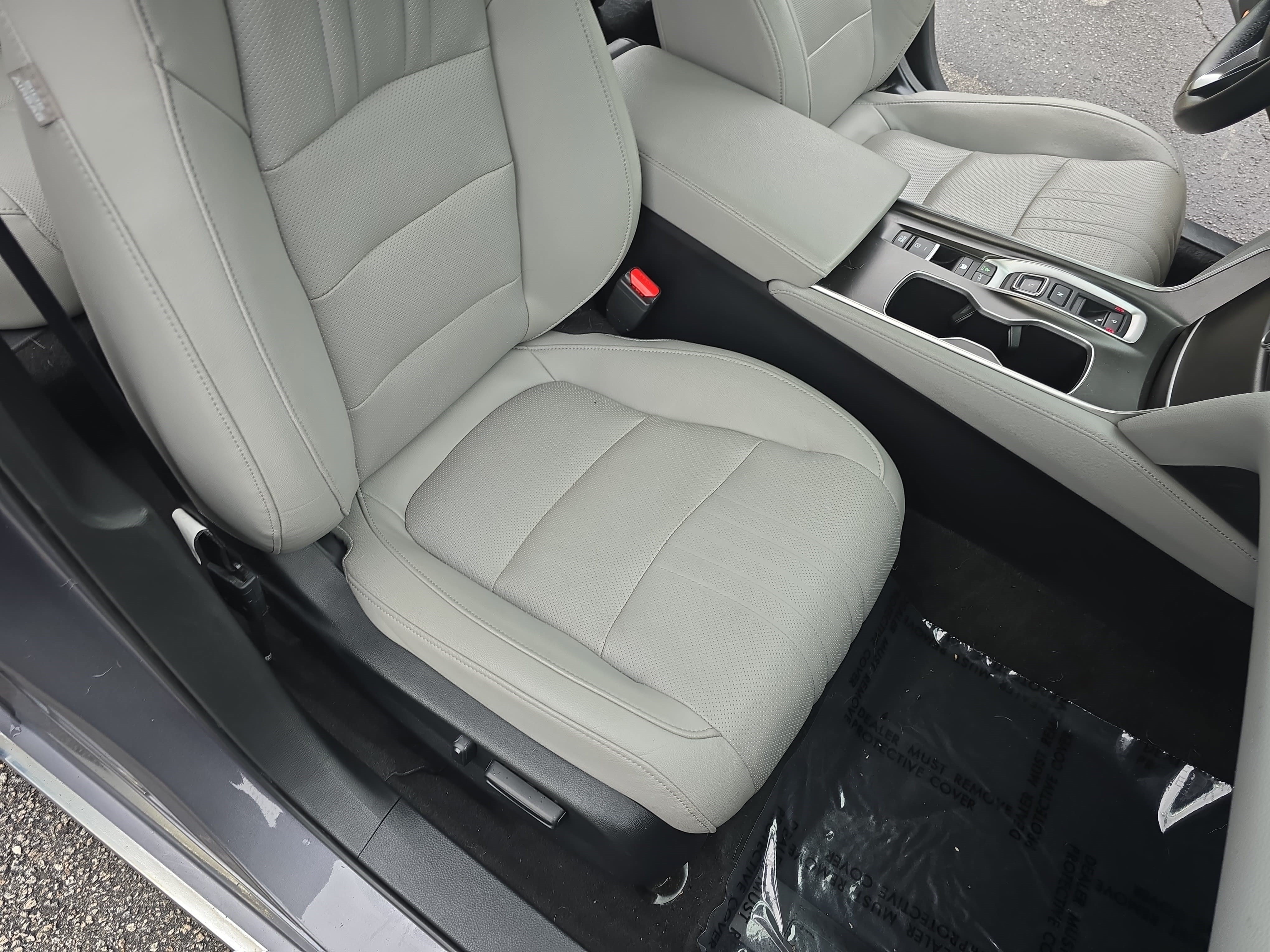 Used 2019 Honda Accord Touring image 10