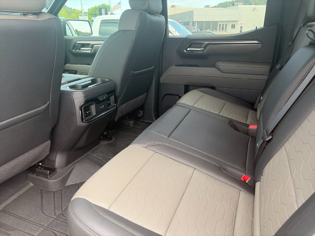 Used 2024 Chevrolet Silverado 1500 ZR2 w/ Technology Package AWD/4WD image 14