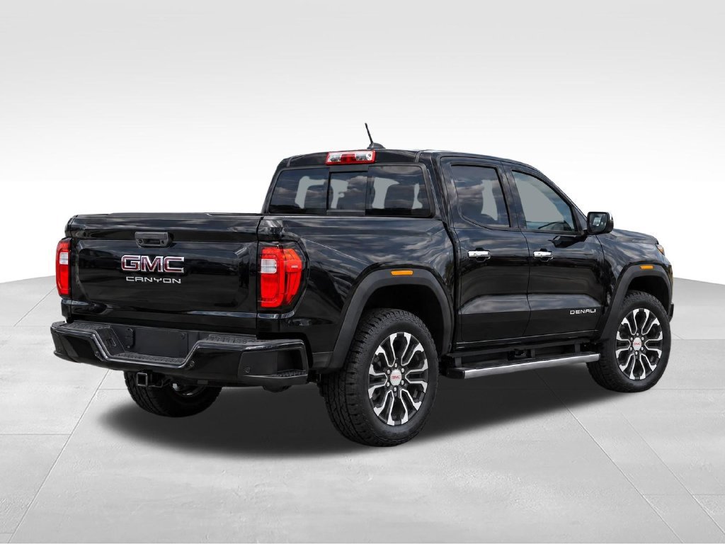 New 2026 GMC Canyon Denali w/ LPO, Black Badging Package AWD/4WD image 3