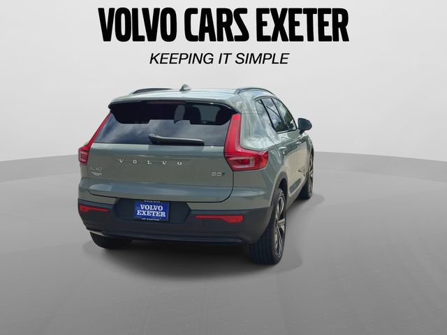 Certified 2025 Volvo XC40 B5 Ultra AWD/4WD image 11
